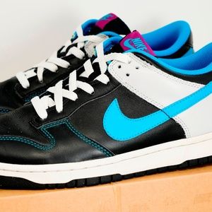 Nike Dunk Low CL Size 9.5 Neo Turquoise 318019-041